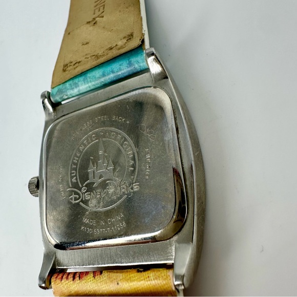 Vtg Disney Parks Mickey Quartz Stainless Watch w Cartoon Comic Pluto, Daffy - Picture 13 of 14